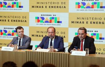 Governo cria 'cashback' de impostos para conter aumento no preço da gasolina e do diesel
