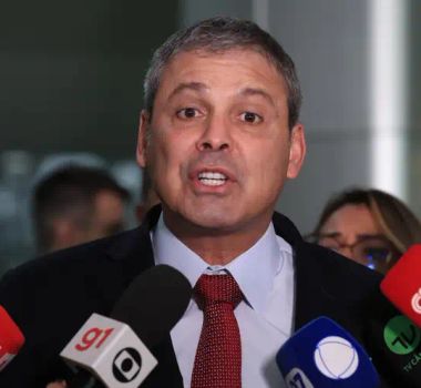 Imagem - Lindbergh diz que dinheiro de filme sobre Bolsonaro pode ter financiado Eduardo nos EUA