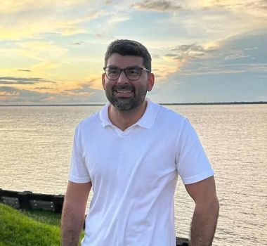 Imagem - Questionado sobre mansão milionária, Dr. Daniel diz que compra foi “compartilhada entre amigos”