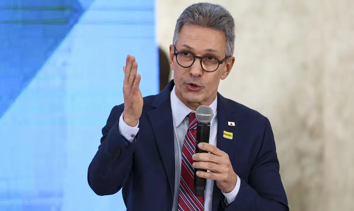 (Ex-governador de Minas Gerais Romeu Zema)