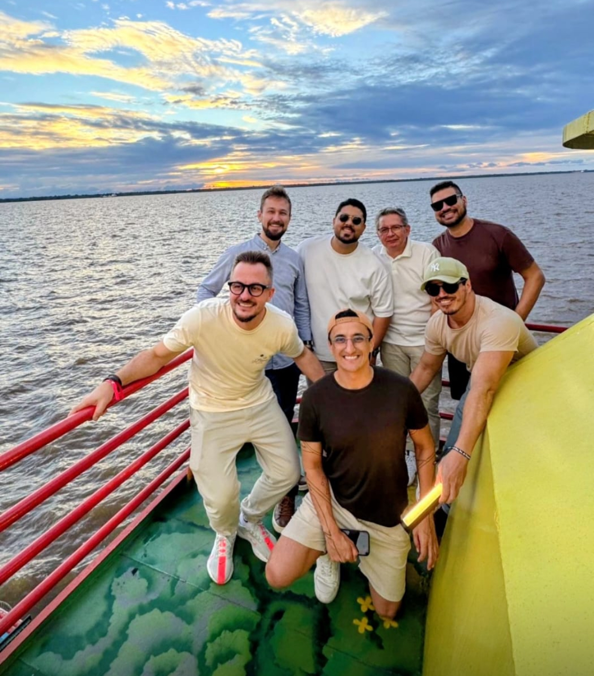 Participantes do Conexão Vendas viveram a experiência do passeio Orla ao Entardecer, da Valeverde