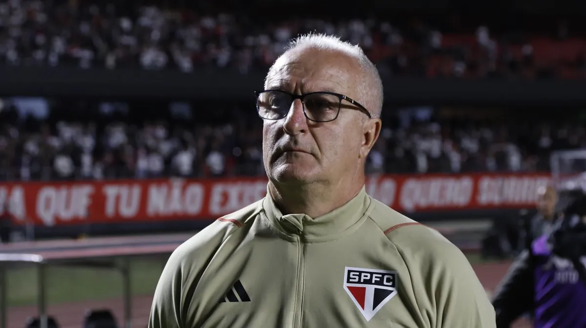 Técnico campeão da Copa do Brasil em 2023 volta ao MorumBIS após saída da Seleção Brasileira