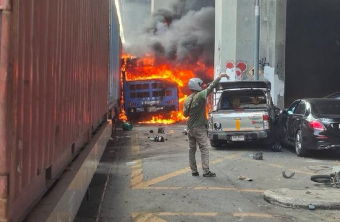 Colisão causou uma grande explosão - 