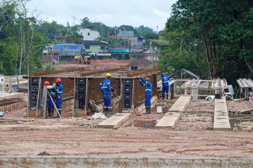 Obras da nova ponte continuam em rítmo acelerado