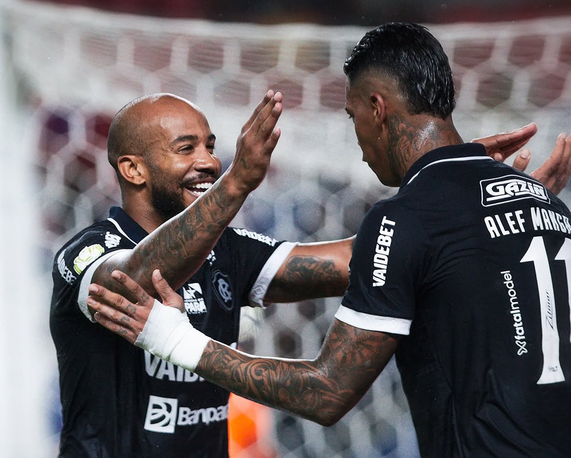 Leão quer somar pontos jogando fora de casa - 