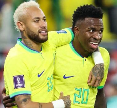 Imagem - Neymar ou Vini Jr.: quem deve vestir a camisa 10 da Seleção Brasileira?