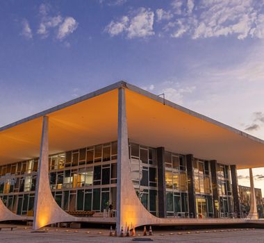 Imagem - Juízes e MPF pedem que STF eleve teto salarial para R$ 71,5 mil e flexibilize "penduricalhos"