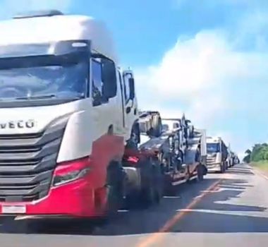 Imagem - Rompimento de pista provoca congestionamento no trânsito entre Aurora do Pará e Paragominas