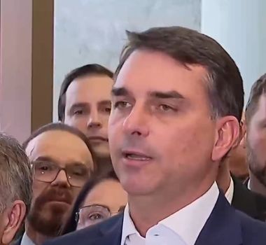Imagem - Flávio confirma encontro com Vorcaro após banqueiro ter sido preso