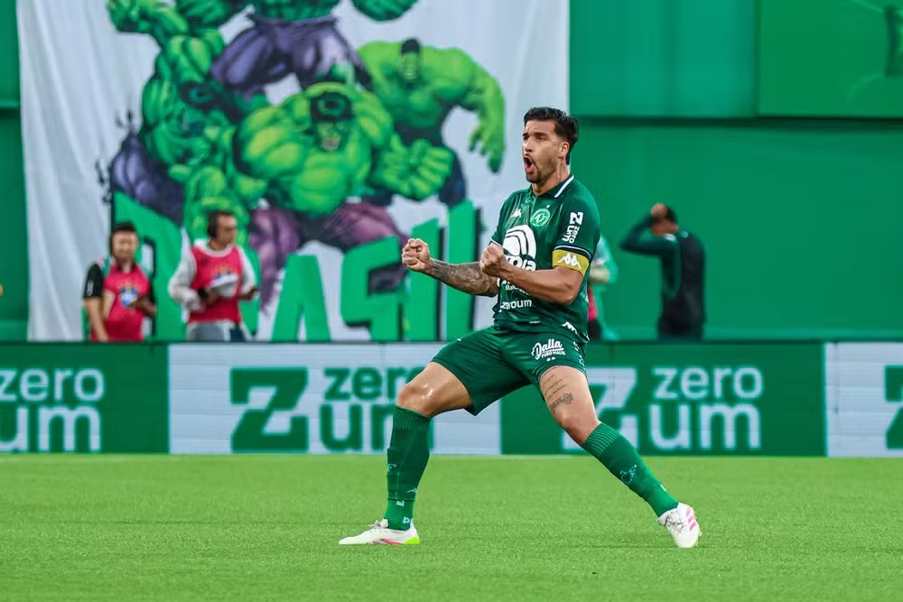Bruno Leonardo marcou contra o gol que deu a vitória ao Remo - 