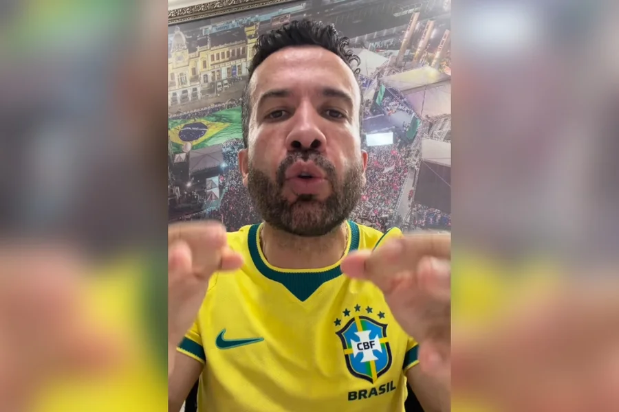 Janones faz críticas a Neymar mas diz que vai torcer e vibrar por jogador na Copa