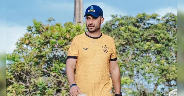 Treinador deixa o Azulão e assina com o Nacional - 