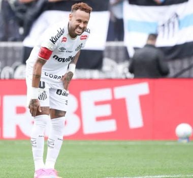 Imagem - A menos de um mês da Copa, edema na panturrilha de Neymar preocupa Seleção Brasileira