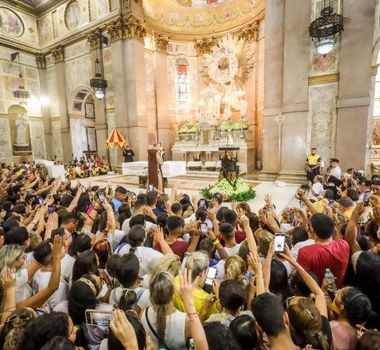 Imagem - Descida da imagem original de Nossa Senhora de Nazaré ocorre neste domingo; veja programação