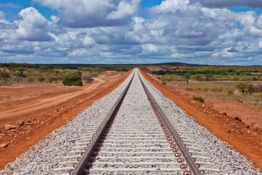 (A Ferrogrão prevê a construção de uma ferrovia entre Sinop (MT) e Itaituba (PA). 