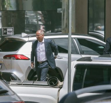 Imagem - Advogado José Luis Oliveira Lima deixa a defesa do banqueiro Daniel Vorcaro