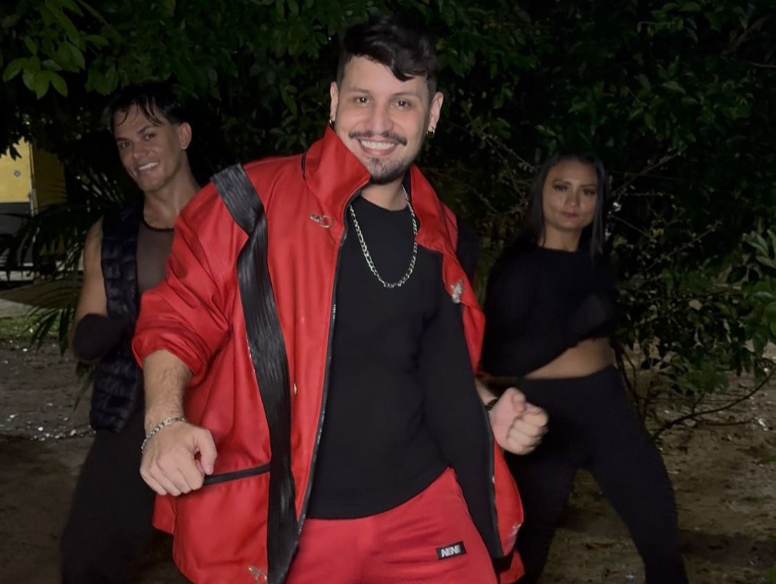 Diogo Nasi une universo do brega e referências de Michael Jackson em novo projeto musical - 