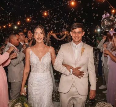 Imagem - Casal morre em acidente 20 dias após festa de casamento