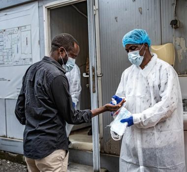 Imagem - Países-sede da Copa criam protocolos sanitários após surto de Ebola na África