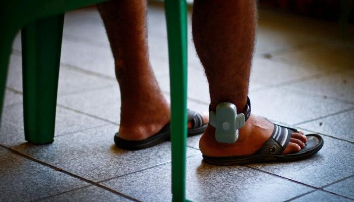 Pará aprova lei que obriga agressor de mulher a custear tornozeleira eletrônica