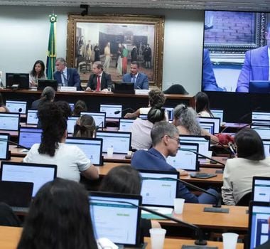 Imagem - CCJ da Câmara adia mais uma vez análise da PEC da redução da maioridade penal
