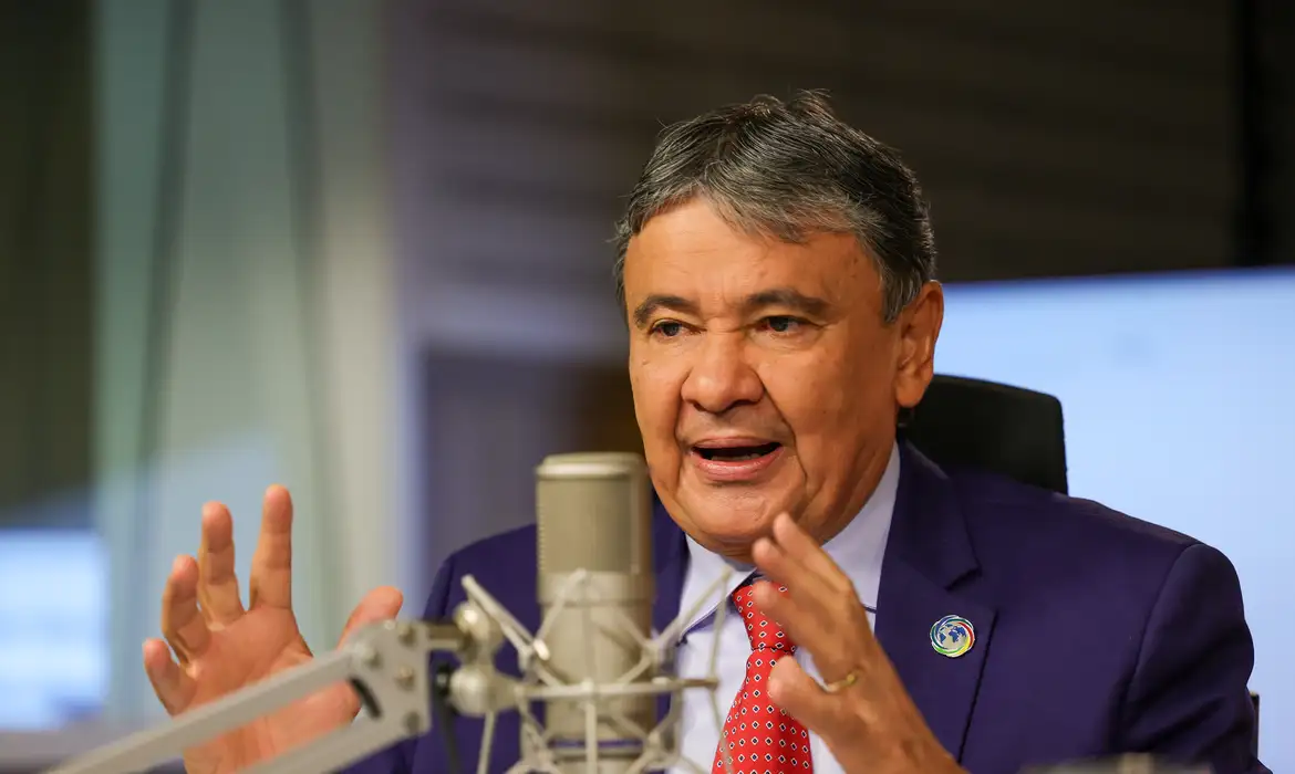 Dias rebate crítica sobre 'beneficiários eternos' do Bolsa Família

