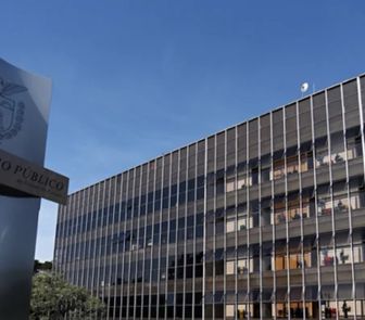 Imagem - MPPR investiga jovem por oferecer serviços da mãe a acusado em troca de benefício