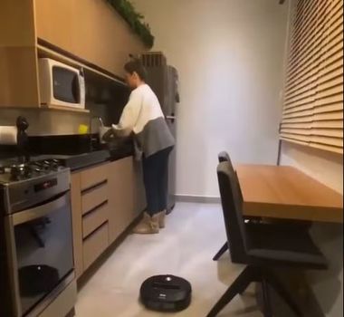 Imagem - Milionária, Ana Paula segue morando em apartamento simples no Centro de São Paulo