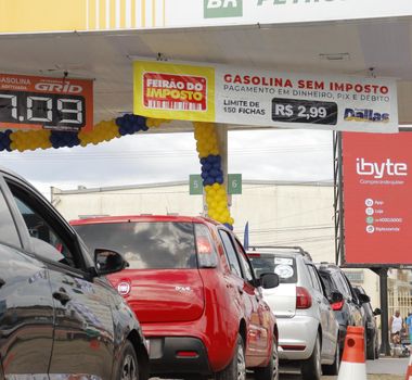Imagem - Feirão do Imposto 2026 mobiliza população e comercializa gasolina e botijões de gás sem imposto em Belém