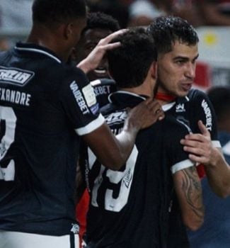 Imagem - Marcelinho decide nos acréscimos e Remo derrota o São Paulo pela primeira vez na história da Série A