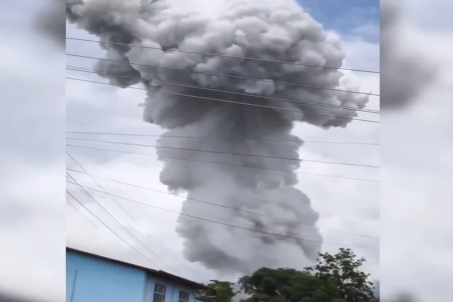 Explosão em depósito de explosivos deixa 55  mortos em Mianmar