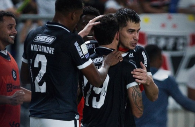 Marcelinho marcou o gol da vitória do Leão - 