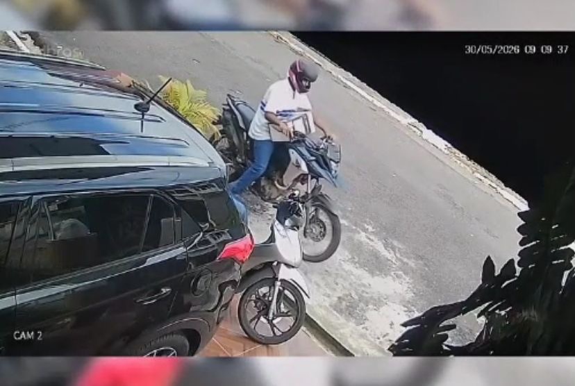 O criminoso utilizou uma falsa entrega para atrair a vítima e cometer o roubo

