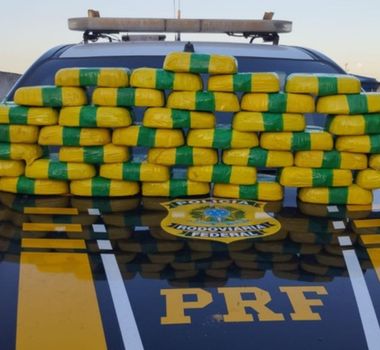 Imagem - PRF flagra mais de 40 kg de pasta a base de cocaina escondida em painel de carro no Pará