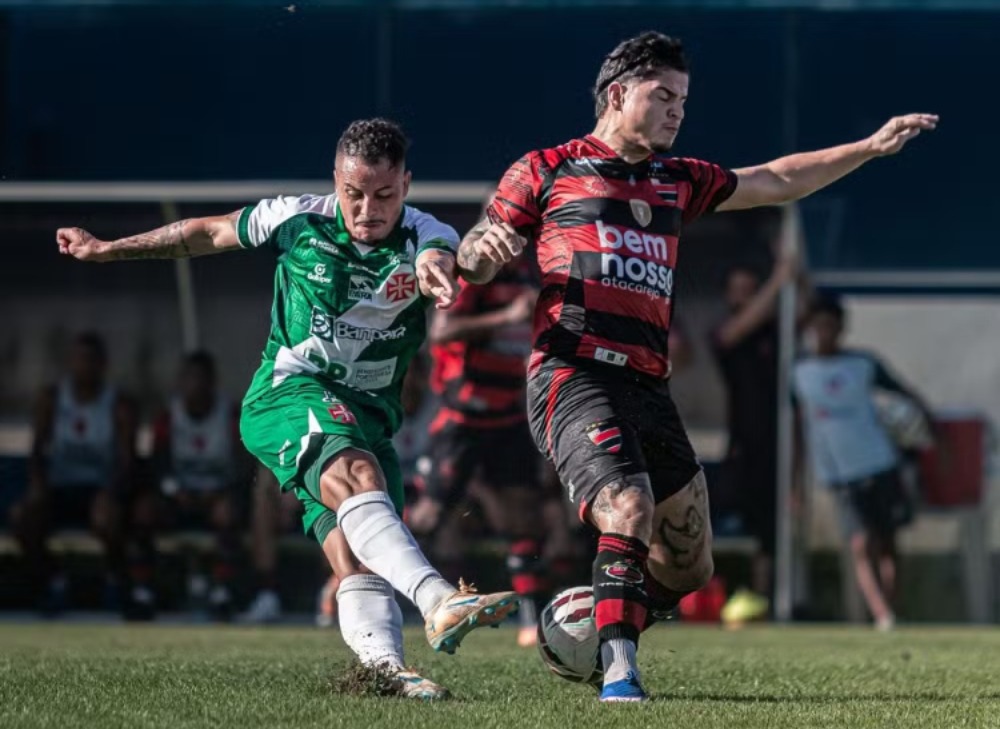 Lusa venceu o Trem jogando no Baenão - 