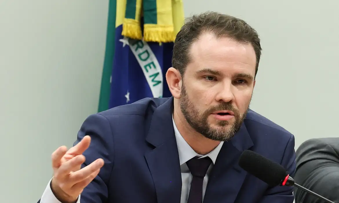 (Ministro da Fazenda, Dario Durigan)