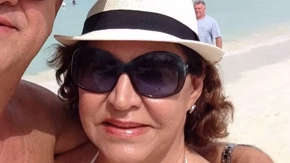 Testemunha afirma que passageira escorregou durante o desembarque no Aeroporto de Congonhas; caso é investigado pela polícia.