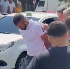 Imagem - Suspeito de assaltar motorista no sinal fechado é detido por policial à paisana, em Belém