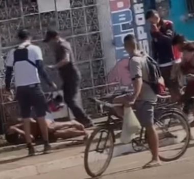 Imagem - Moradores rendem suspeito de furtos no bairro da Cabanagem, em Belém