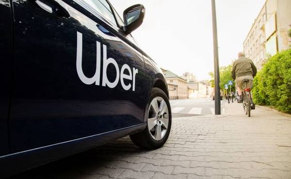 Uber demite quase um quarto da equipe global de Recursos Humanos