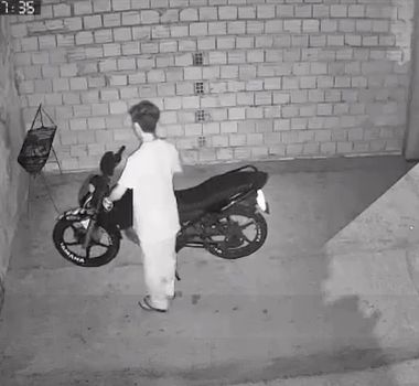 Imagem - Motocicleta é furtada de garagem durante a madrugada em Ananindeua