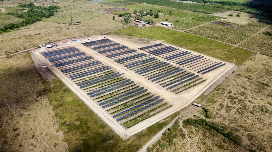 Usina solar em Concórdia do Pará.