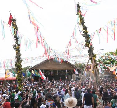 Imagem - Leia sobre o feriadão; projeto que proíbe devedor de pensão de ir a estádios e feirinha literária