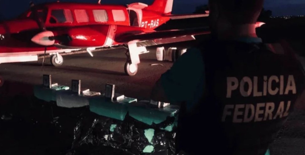 Imagem - PF apreende 500 kg de cocaína em avião e liga droga a traficante sérvio