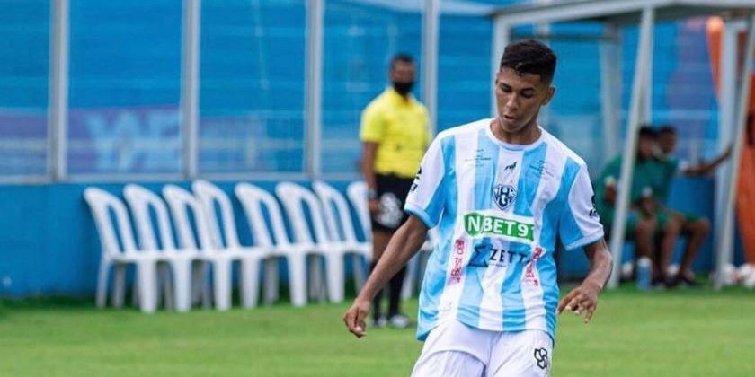 (Ex-jogador de futebol Sávio Fernandes)