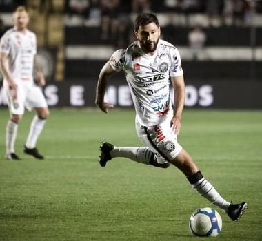 Imagem - Alvo do Remo, meia campeão com Mbappé tem ida para o Leão complicada