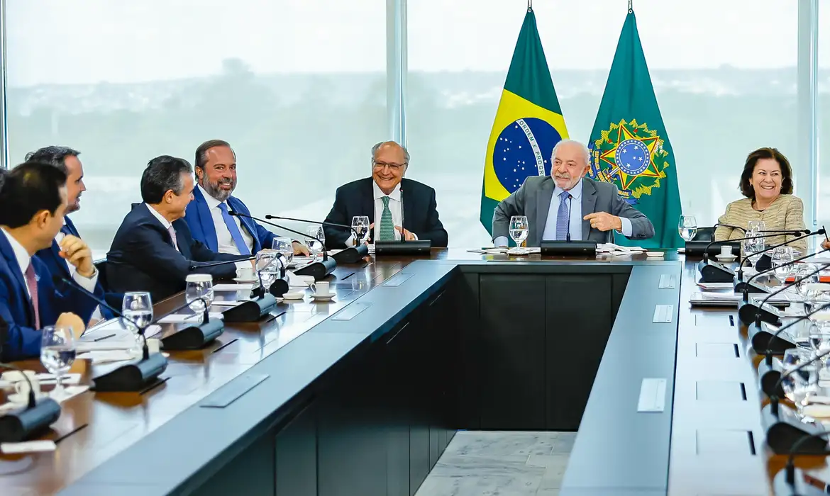 Imagem - Governo prevê aumento de etanol na gasolina de 30% para até 32%