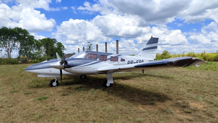 Avião roubado em São Paulo é encontrado escondido em hangar no Pará