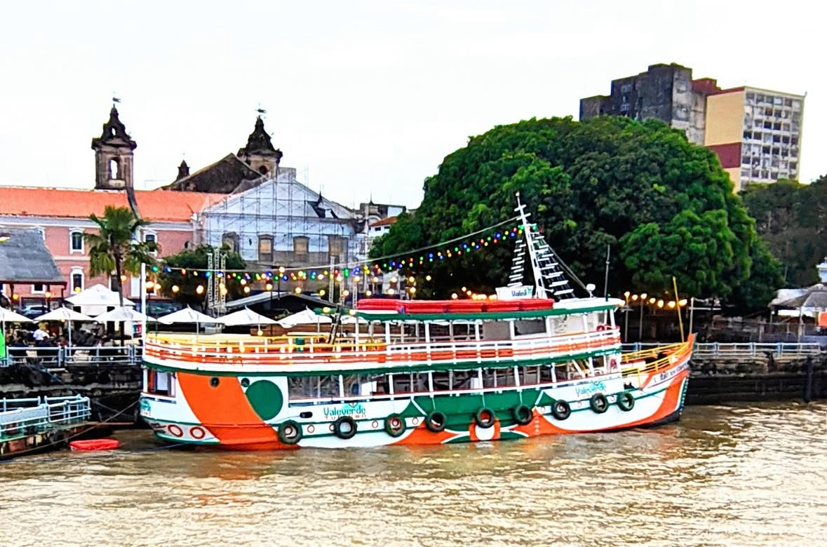 Passeio fluvial da Valeverde vai celebrar o amor 