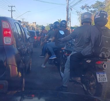 Imagem - Em protesto, moradores fecham a Arthur Bernardes na manhã desta sexta